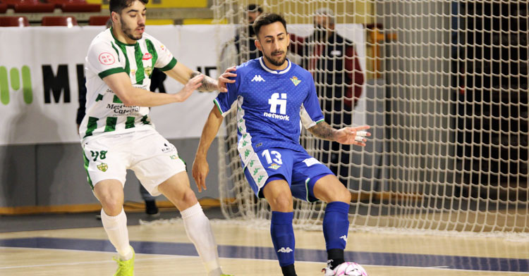 Lucas Perin cerró la goleada del Córdoba Patrimonio. Foto: Real Betis Futsal