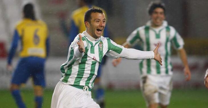Pepe Díaz celebrando un gol ante el Cádiz.