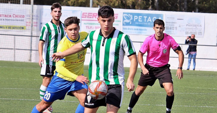 El Córdoba B quiere sacarse en Lebrija la espina de la derrota en Conil. Foto: CCF