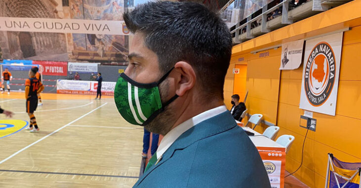 Josan González en la pista tudelana. Foto: Córdoba Futsal