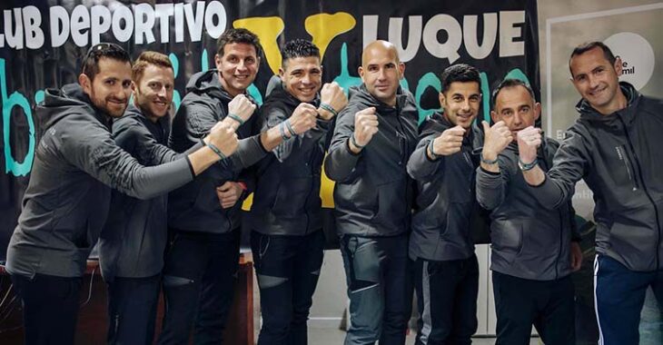 Los ocho integrantes del Club Deportivo Abuchitextreme de Luque que afrontarán la ruta en julio.
