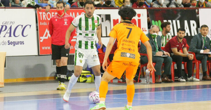 Caio César en el envite ante el Burela. Foto: Córdoba Futsal