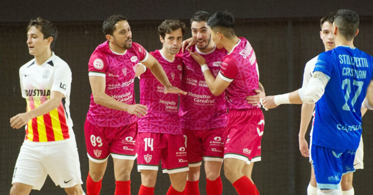 Los jugadores del Córdoba Patrimonio celebrando el gol en Santa Coloma. Foto: Industrias Santa Coloma