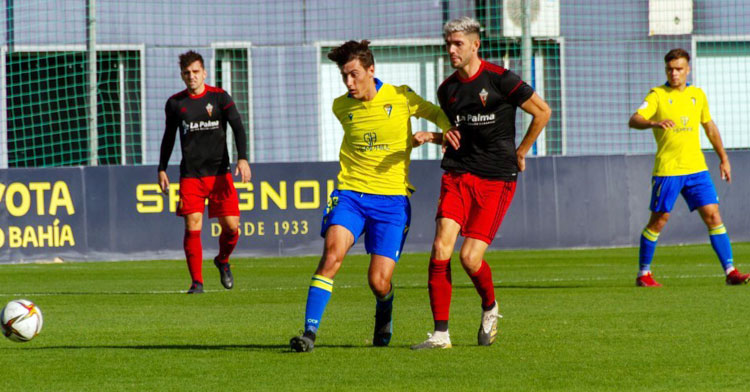 El Mensajero durante su encuentro frente al Cádiz B. Foto: Cádiz CF