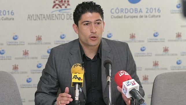 Juanito en una comparecencia como concejal del PSOE en 2005.Juanito en una comparecencia como concejal del PSOE en 2005.
