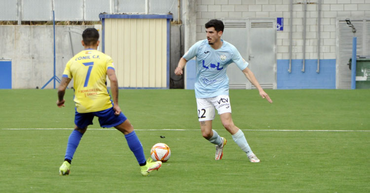Nacho Fernández se reestrenó como goleador frente a los conileños. Foto: Ciudad de Lucena