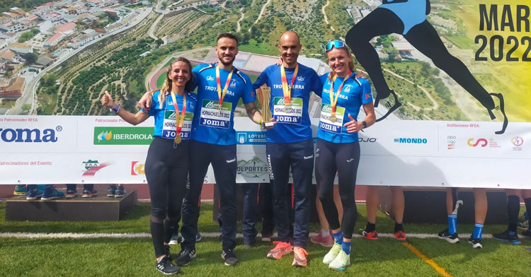 Algunos de los atletas del Trotasierra presentes en el campeonato de manera exitosa. Foto: Club Trotasierra