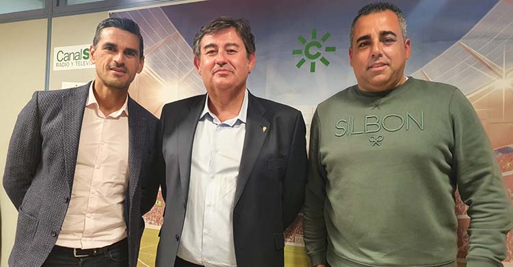 Juanito, Javier González Calvo y Germán Crespo a su paso por El Pelotazo de Canal Sur Radio.