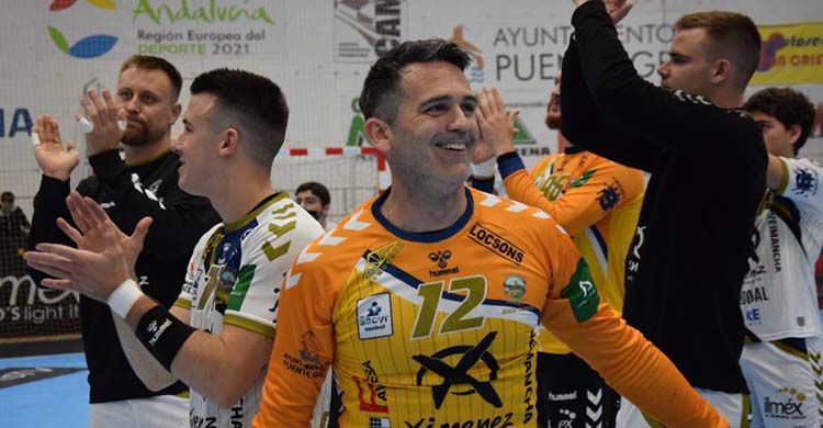 La sonrisa de Álvaro de Hita camino de su novena temporada en Puente Genil.