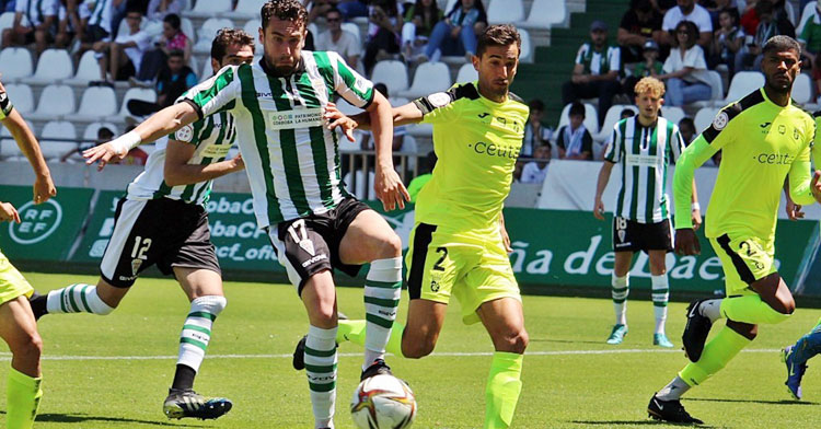 José Cruz en el partido del Ceuta con el que se cerró la temporada en El Arcángel. Foto: CCF