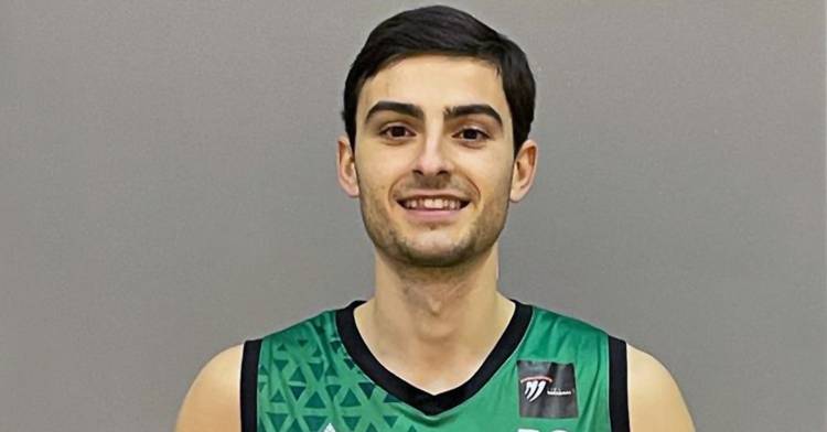 Jaime Aguilera con la equipación del UCB Camper Eurogaza