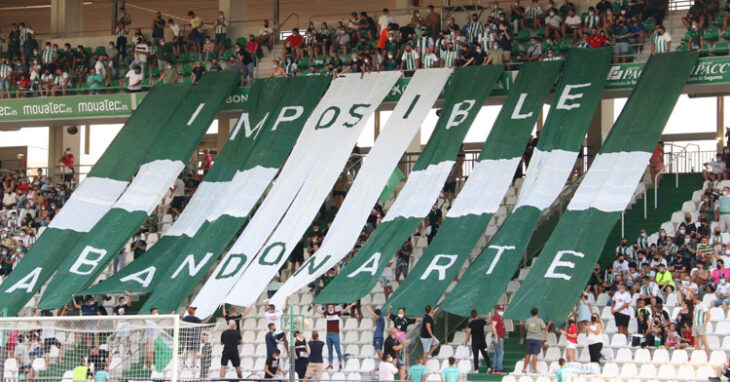 Uno de los tifos del Fondo Sur la pasada temporada. Foto: CCF