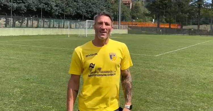 Piovaccari enviando su mensaje desde Italia tras concluir un entrenamiento de pretemporada.