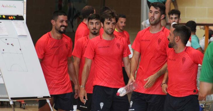 Sonrisas en la vuelta al Vista Alegre entre Jesulito, Pablo del Moral, Jesús Rodríguez e Ismael