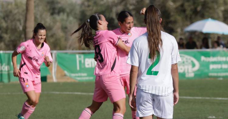 Las jugadoras del Espanyol celebrando un gol frente el Córdoba Femenino