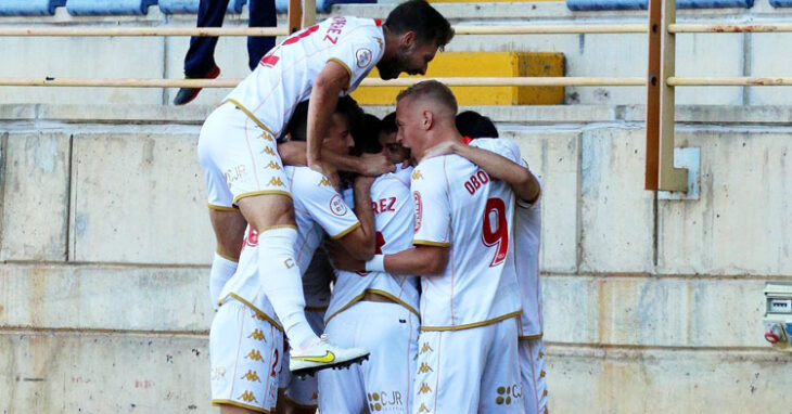 Los jugadores culturalistas celebrando un tanto esta temporada. Foto: Cultural y Deportiva Leonesa