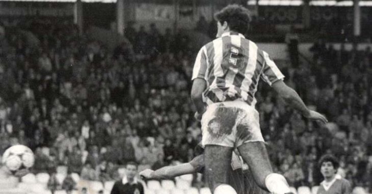 Cabezazo de Juan Luna Eslava que acabó en gol ante el Rute en la temporada de Tercera.
