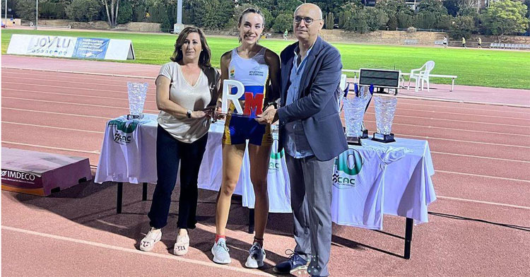 María Cano, ganadora del reto Radio Marca de 2000 metros