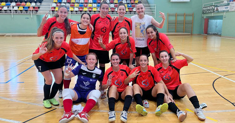 La felicidad de las cajistas tras estrenar su casillero de puntos en liga