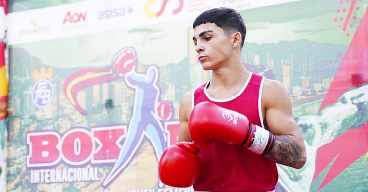 Rafa Lozano ganó su primer Boxam en Benidorm.