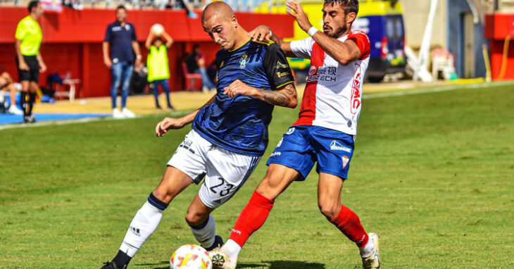 El cuadro talaverano en su partido en Algeciras. Foto: CF Talavera de la Reina