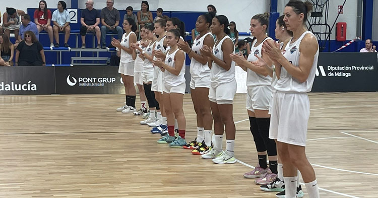 Las jugadoras del cuadro cordobés, listas para debutar en casa