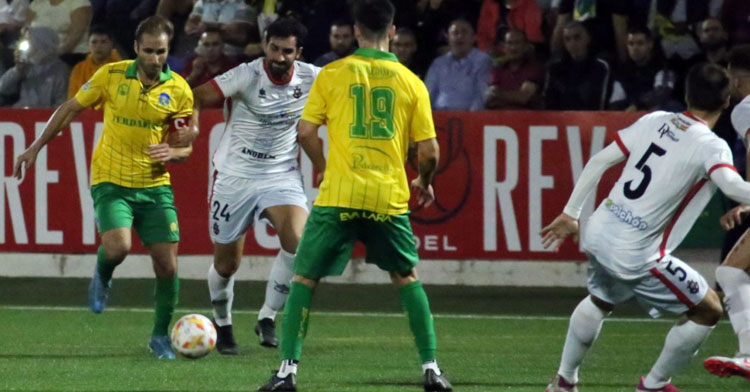 El cuadro de José Ángel Garrido se dejó todo en el campo, pero no pudo ser ante un gran Rincó. Foto: Montilla CF