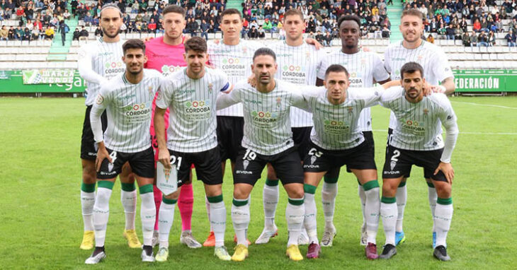 El once inicial del Córdoba CF en A Malata ante el Racing de Ferrol.