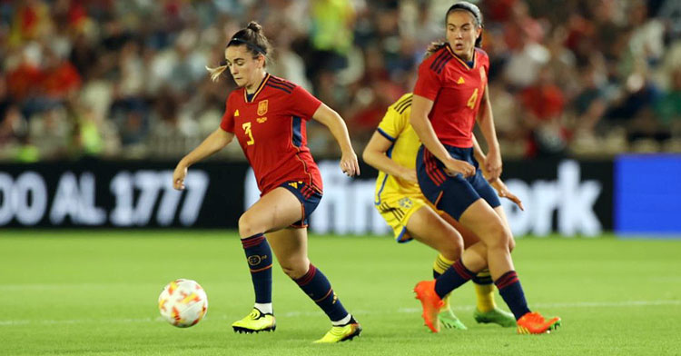 España y Rocío Gálvez en el partido contra Suecia en El Arcángel. Foto: RFEF