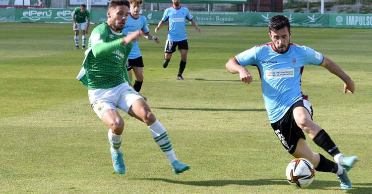 Puga en el Cacereño-Córdoba de la pasada temporada. Foto: CCF