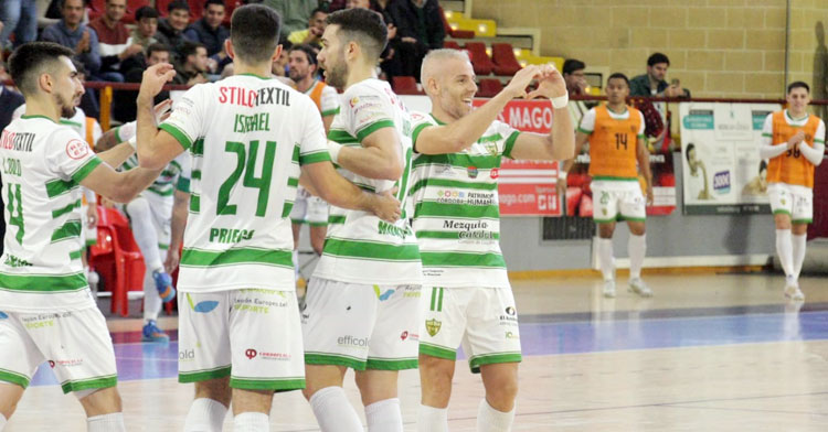 Miguelín celebra el gol del 1-2 contra el Levante en Vista Alegre. Foto: Córdoba Futsal