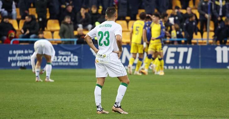 Frustración. La que mostraba Carracedo tras el segundo gol del Alcorcón.