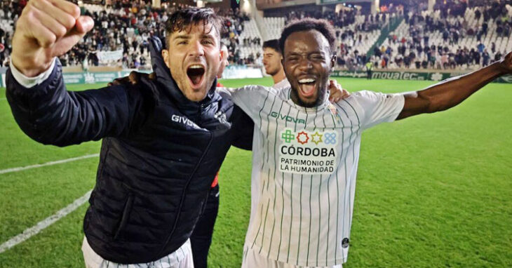 Willy y Diarra celebrando la victoria contra el Pontevedra. Foto: CCF
