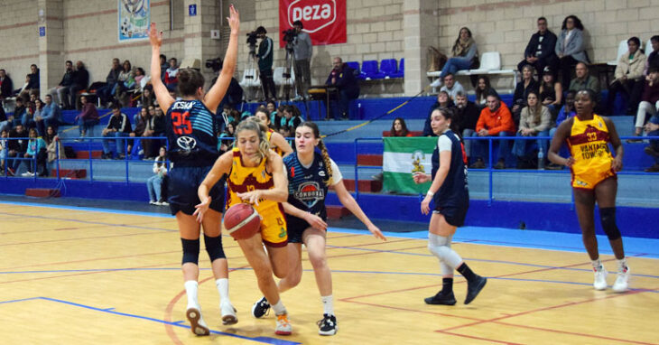 El trabajo del Milar Córdoba Baloncesto Femenino no fue suficiente en Vigo. Foto: Laclasi.es