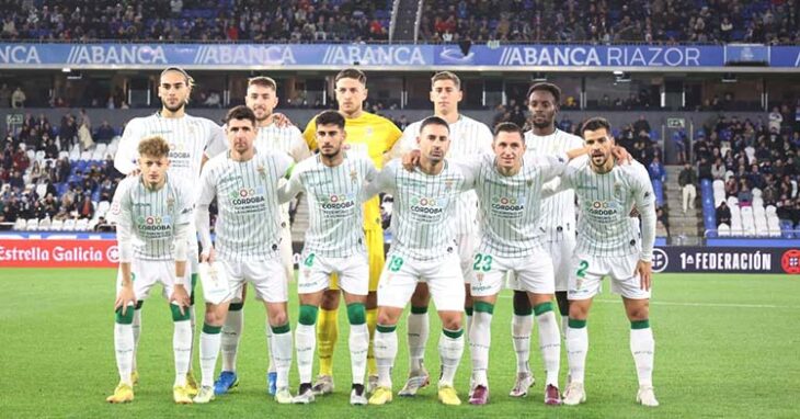 El once del Córdoba CF en Riazor.