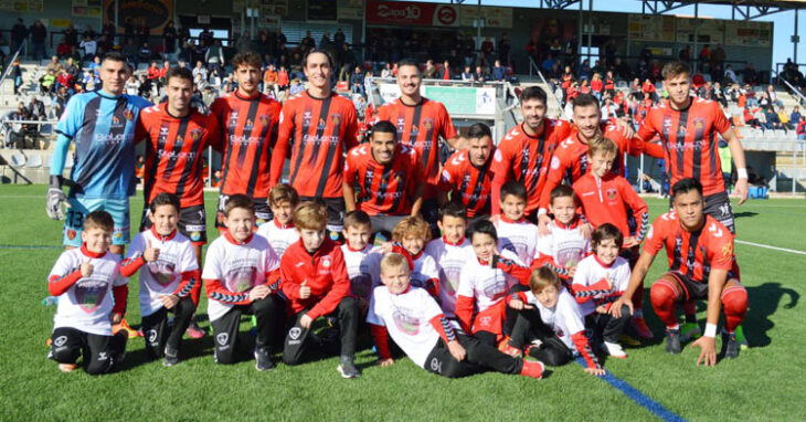 El último once del Salerm Puente Genil en liga ante el Córdoba B. Foto: Tino Navas