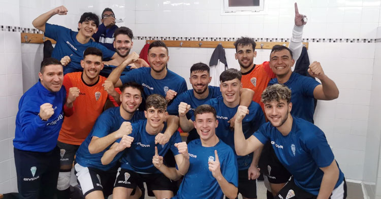La alegría de los cordobeses al acabar con el Zambú Pinatar. Foto: Córdoba Futsal