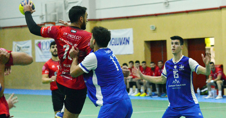 Cajasur y ARS pretenden reiniciar la liga con buenos resultados. Foto: CBM