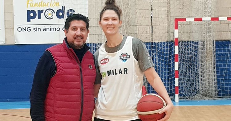 Camille Zimmerman junto al presidente del club, Sebastián del Rey
