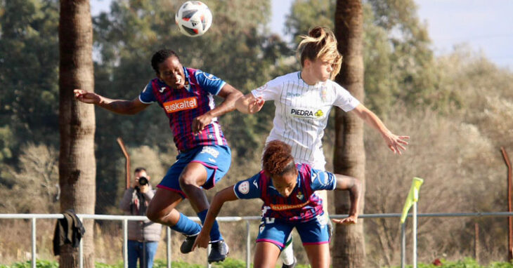 Contra otro rival azulgrana y muy potente cierra la primera vuelta el Córdoba Femenino en la Ciudad Deportiva. Foto: CC