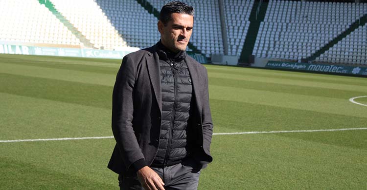 Juanito esta mañana a su paso por el verde de El Arcángel antes de comparecer ante los medios.