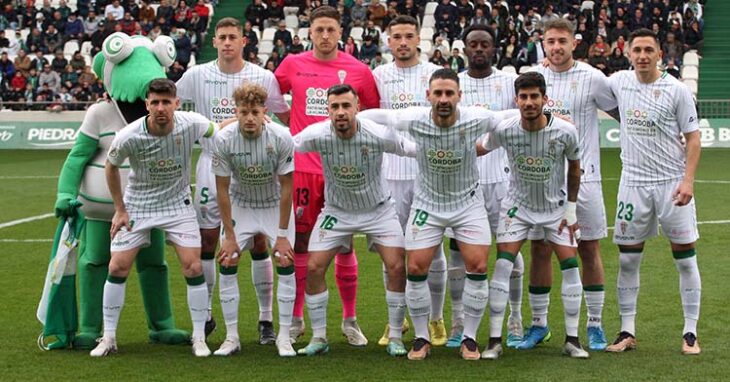 El once inicial del Córdoba que se reencontró con la victoria sin ningún fichaje invernal.