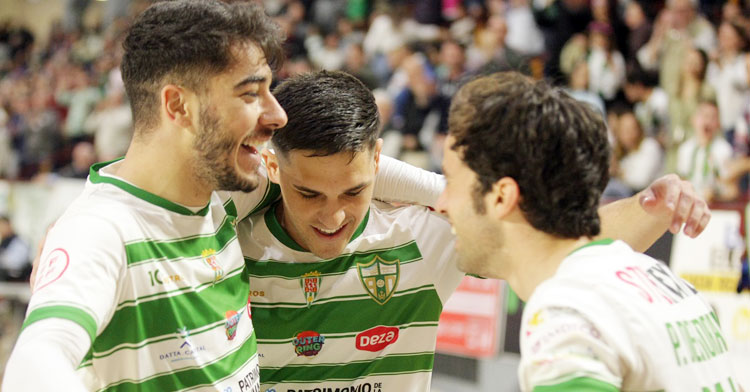La celebración de uno de los tantos del sábado en Vista Alegre. Foto: Córdoba Futsal