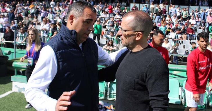 Germán Crespo departiendo con José Juan Romero.