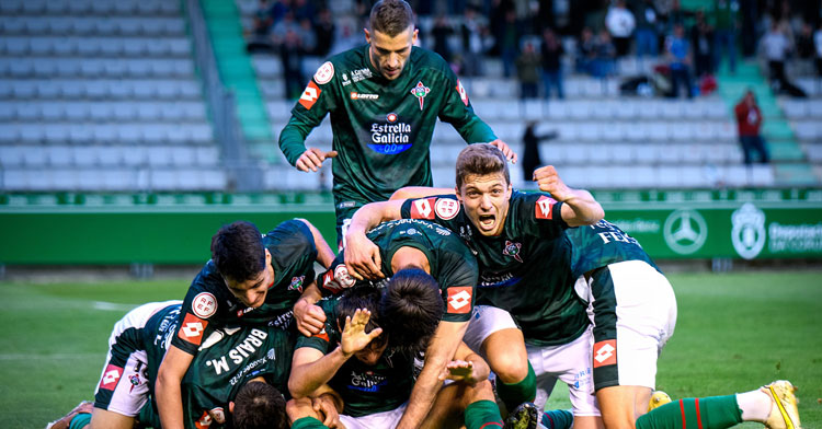 Los jugadores del Racing de Ferrol celebrando uno de sus goles al San Fernando esta pasada jornada. Foto: Racing de Ferrol