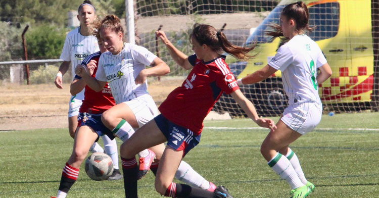 La lucha blanquiverde no bastó ante Osasuna. Foto: CCF