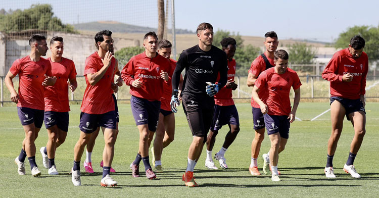 Varios jugadores cordobesistas en el entrenamiento de recuperación del lunes. Foto: CCF