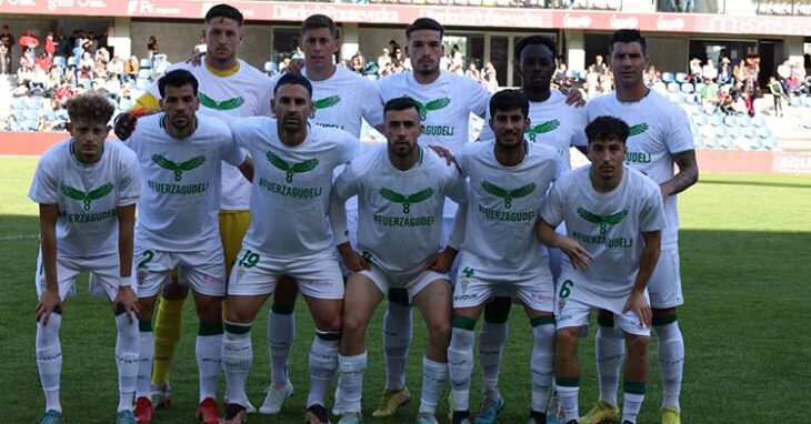 El mensaje del once inicial del Córdoba CF a Gudelj, aunque luego no hizo nada para dedicarle un triunfo.