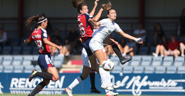 Un momento del duelo de ida en Tajonar, estreno de la liga. Foto: Osasuna Femenino