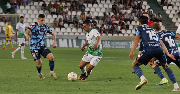 Kike Márquez en la última visita del Racing Ferrol. Foto: Paco Jiménez